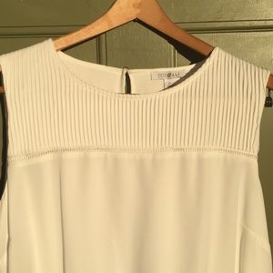Size XL Top NWOT